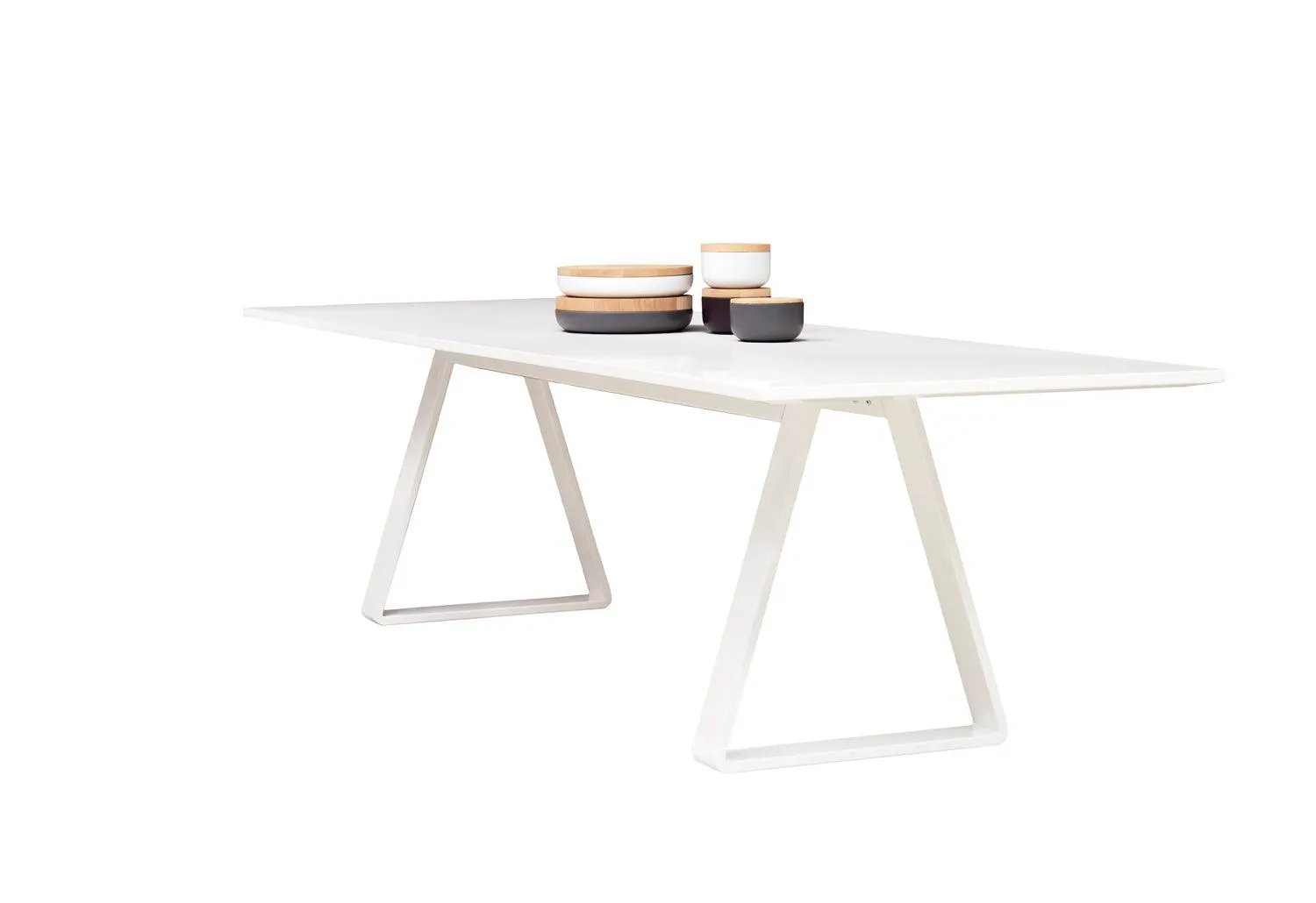 Bermuda table