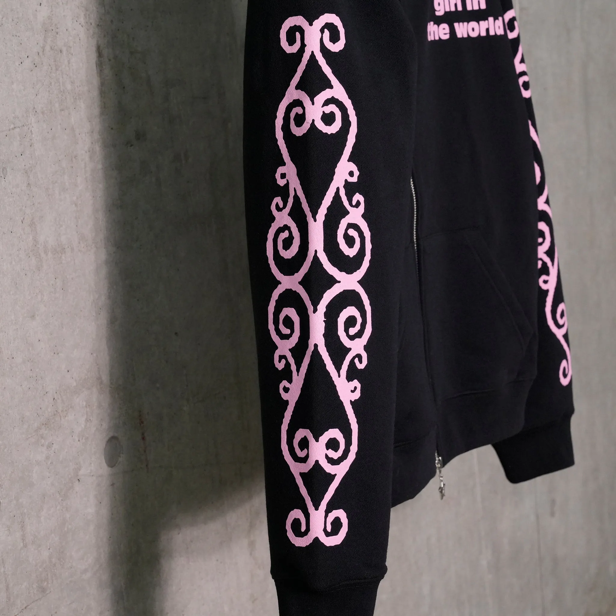 HAPPY KITTEN BUTTERFLY HOODIE / HAPPY KITTEN BLACK