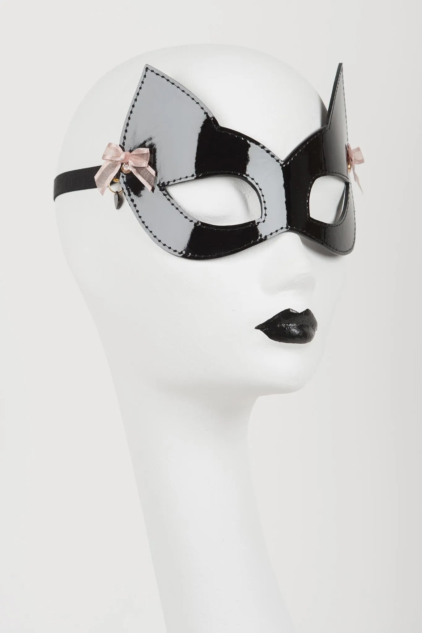 Nnette Kitten Mask