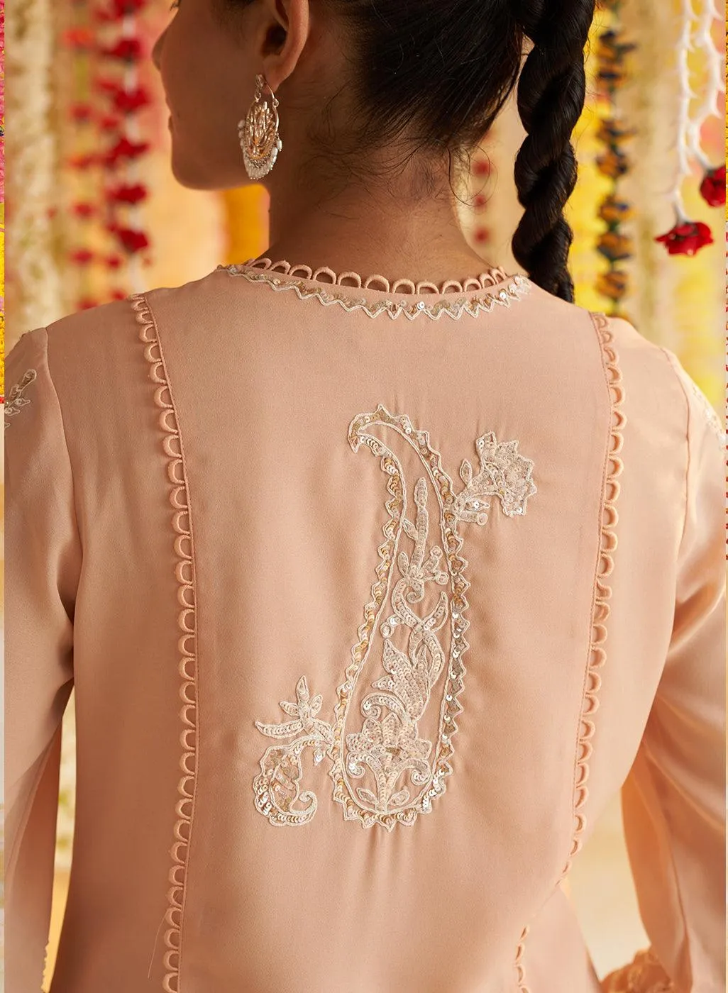 Peach Kurta With Delicate Embroidery