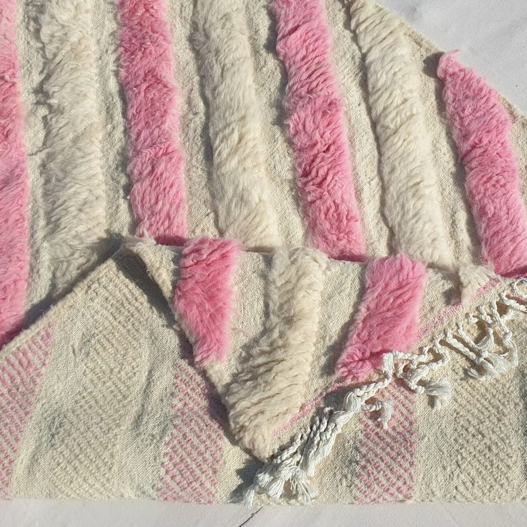 Tiwla | White & Pink Moroccan Rug 3x5 Beni Ourain Ultra Soft | 3'74x5'51 Ft | 114x168 cm
